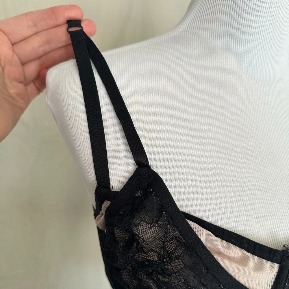 Torrid Bralette Lace Black underwire size 00X plus mesh adjustable wide band - Picture 5 of 15